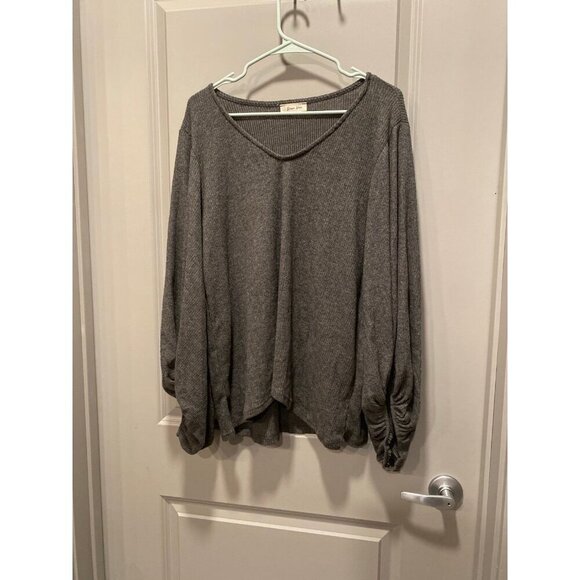 Beeson River Large Charcoal Grey Bell Sleeve Sweater – EUC - Picture 1 of 6